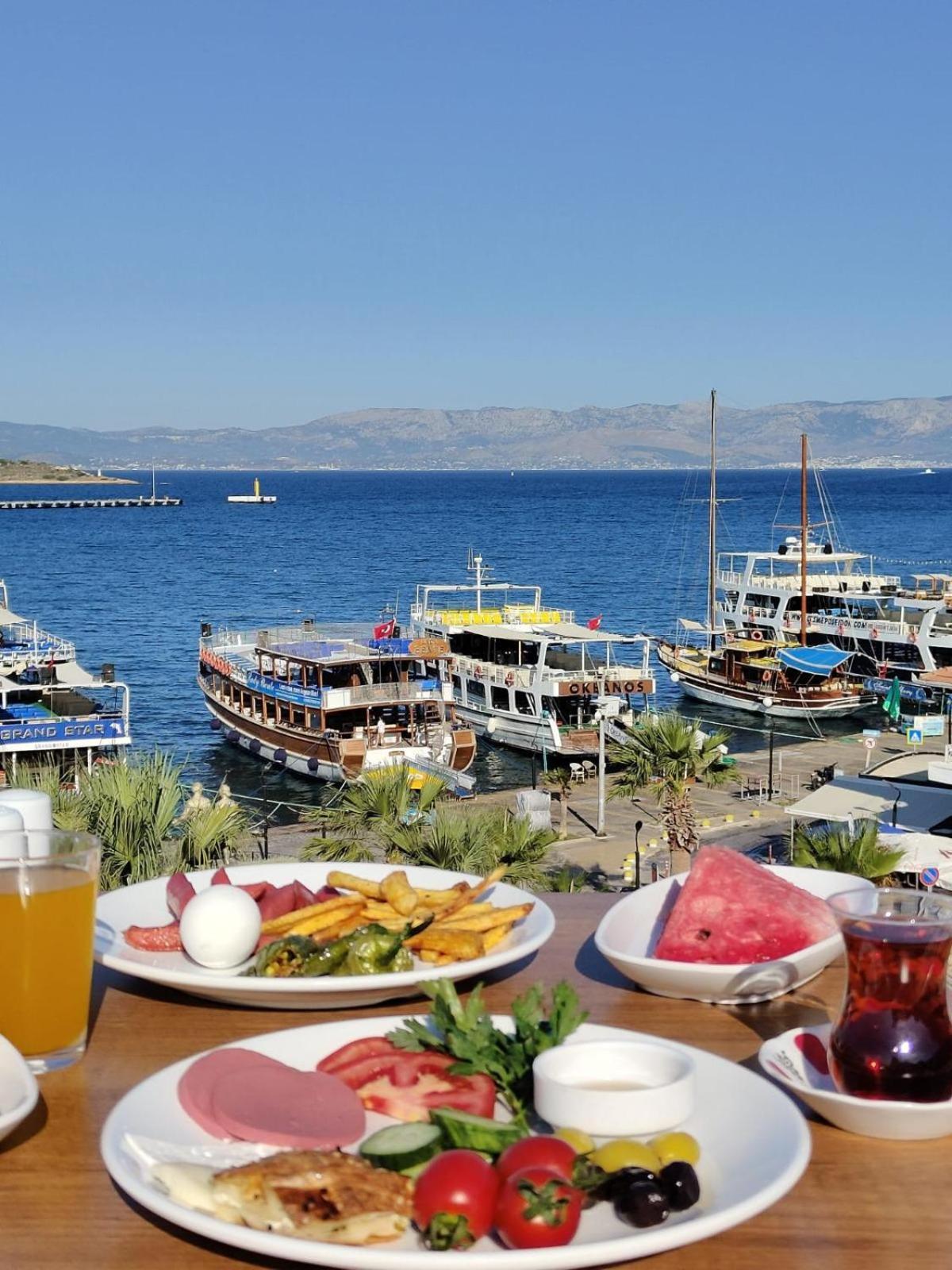 Grand Faik Hotel Cesme Exterior photo